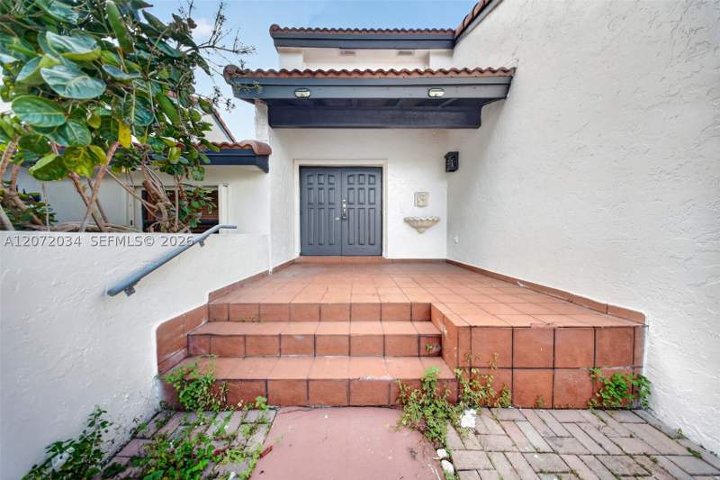 2 bedroom Townhouse at 6637 NW 181st Ln, The Moors Townhouses, Hialeah — photo 4
