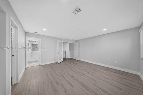 6637 NW 181st Ln, Hialeah FL - photo 8 of 45