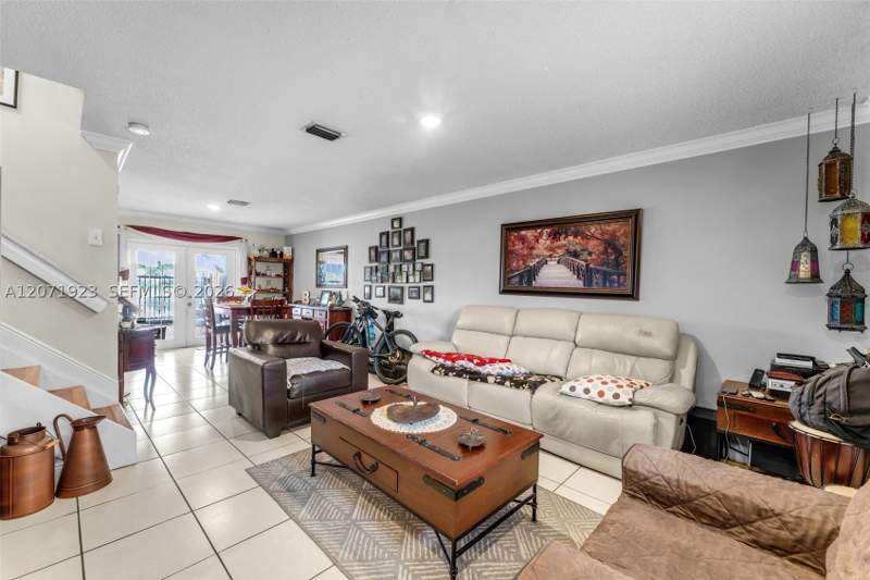 3 bedroom Townhouse at 17672 SW 139th Ct, Weitzer Serena Lakes Town, Miami — photo 4