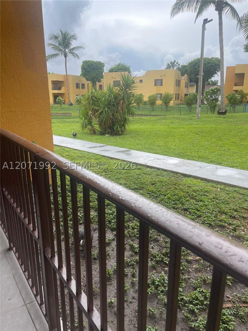 3 bedroom Condominium at 636 NW 114th Ave 102, Soleil Lake Condo, Sweetwater — photo 5
