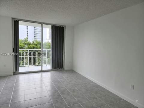 1688 West Ave 506, Miami Beach FL - photo 10 of 12