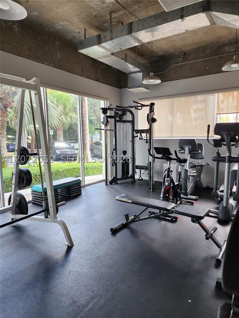 1 bedroom Condominium at 1688 West Ave 506, West Bay Plaza Condo, Miami Beach — photo 2