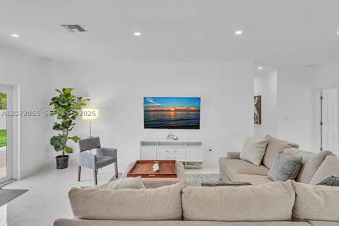 10245 SW 212th St, Cutler Bay FL - photo 10 of 68