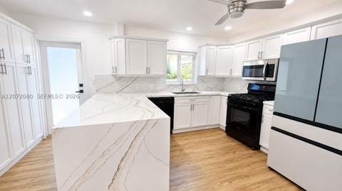 8819 Dickens Ave, Surfside FL - photo 14 of 36