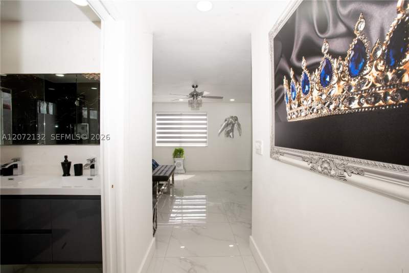 4 bedroom SingleFamilyResidence at 942 NW 133rd Ct, Venezia Homes Estates Ist, Miami — photo 5