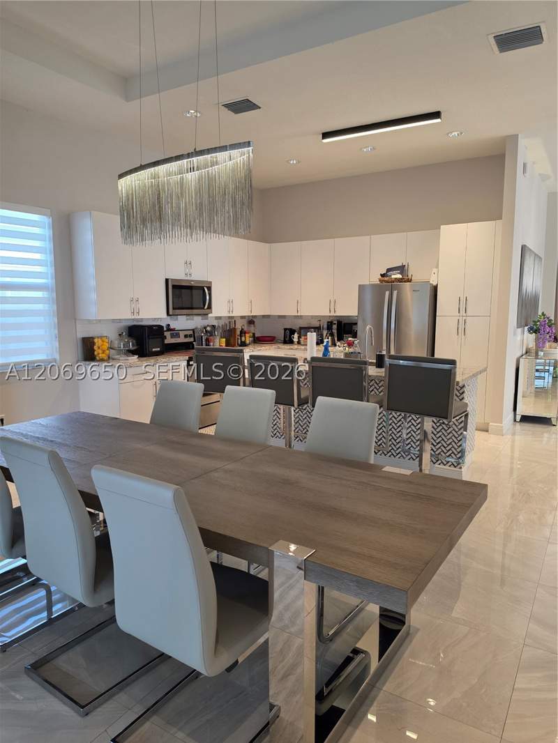 3 bedroom SingleFamilyResidence at 14941 SW 174th St, Venetian Parc, Miami — photo 4
