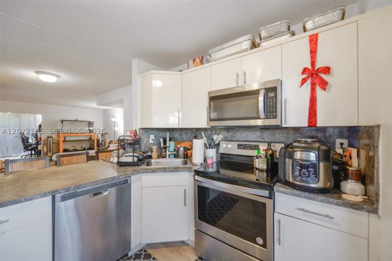 3 bedroom Condominium at 8923 NE 4th Ave Rd 8923, Shores Villas Condo Bldg, Miami Shores — photo 5