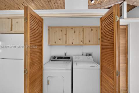 13504 SW 102nd Ln, Miami FL - photo 9 of 28