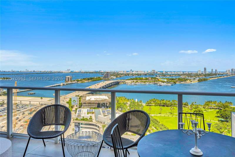 2 bedroom Condominium at 1040 Biscayne Blvd 2603, Ten Museum Pk Residential, Miami — photo 2