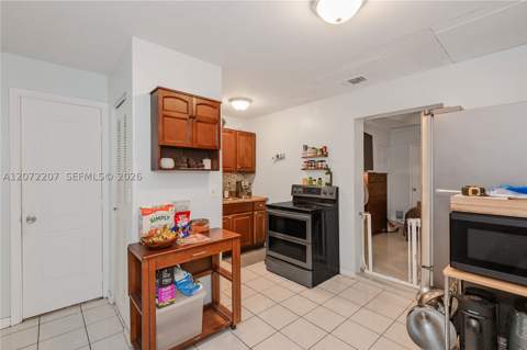 334 E 11th St, Hialeah FL - photo 16 of 37