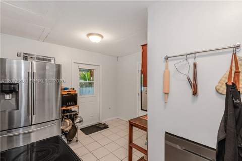 334 E 11th St, Hialeah FL - photo 18 of 37
