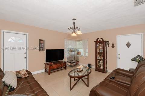 334 E 11th St, Hialeah FL - photo 6 of 37