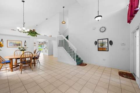 5331 NW 110th Avenue, Doral FL - photo 12 of 33