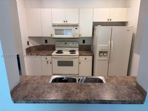 2245 NE 42nd Ave, Homestead FL - photo 7 of 18