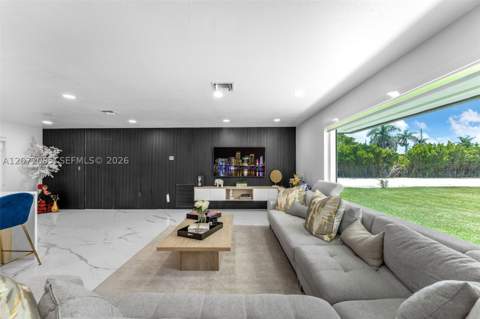 18725 SW 218th St, Miami FL - photo 11 of 44