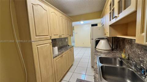 160 NE 203rd Ter E20, Miami Gardens FL - photo 19 of 26