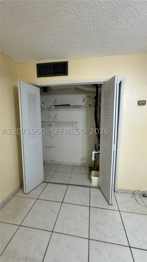 160 NE 203rd Ter E20, Miami Gardens FL - photo 20 of 26