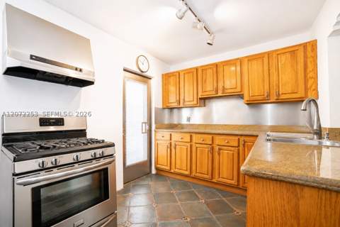 1145 Meridian Ave 9, Miami Beach FL - photo 13 of 25