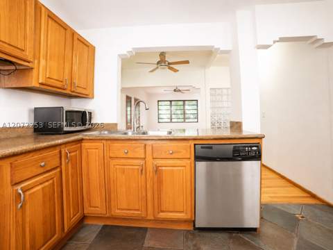 1145 Meridian Ave 9, Miami Beach FL - photo 14 of 25