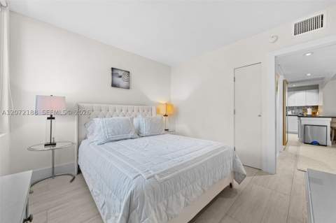 2301 Collins Ave 1007, Miami Beach FL - photo 23 of 35