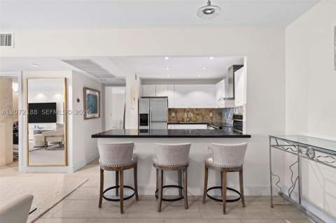 2301 Collins Ave 1007, Miami Beach FL - photo 6 of 35