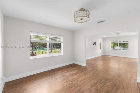 5990 NE 5th Ave, Miami FL - photo 13 of 46