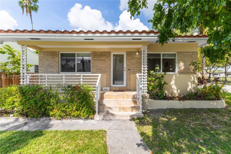 3 bedroom SingleFamilyResidence at 5990 NE 5th Ave, Bayshore Amd, Miami — photo 2
