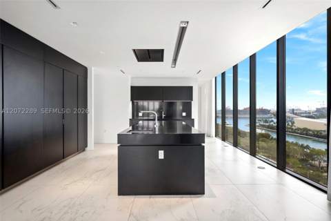 1000 Biscayne Blvd Town House 1201, Miami FL - photo 14 of 41