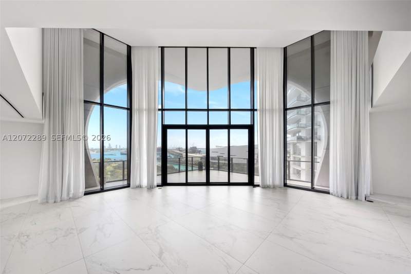 6 bedroom Condominium at 1000 Biscayne Blvd Town House 1201, One Thousand Museum Condo, Miami — photo 2