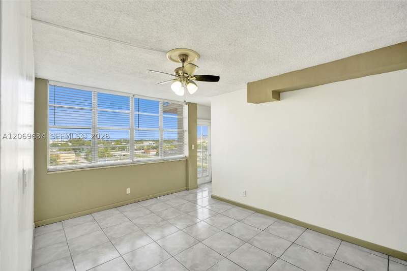 2 bedroom Condominium at 2025 NE 164th St 710, Crestview Towers Condo, North Miami Beach — photo 4