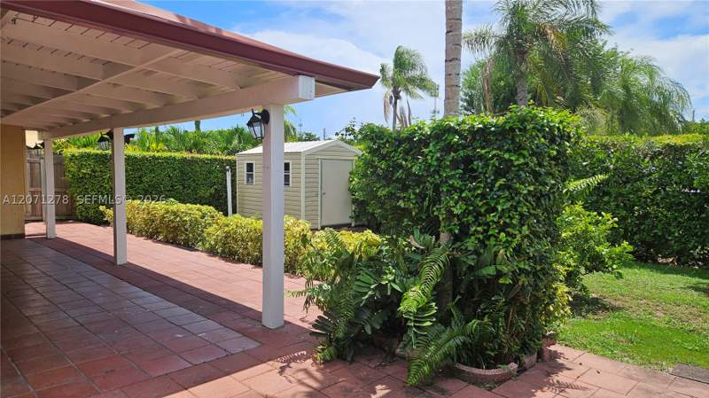 3 bedroom SingleFamilyResidence at 7142 SW 103rd Ct Cir, Pueblo Del Sol Sec 5, Miami — photo 4