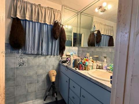 18600 NW 38th Ct, Miami Gardens FL - photo 16 of 26
