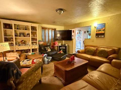 18600 NW 38th Ct, Miami Gardens FL - photo 17 of 26