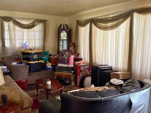 18600 NW 38th Ct, Miami Gardens FL - photo 6 of 26