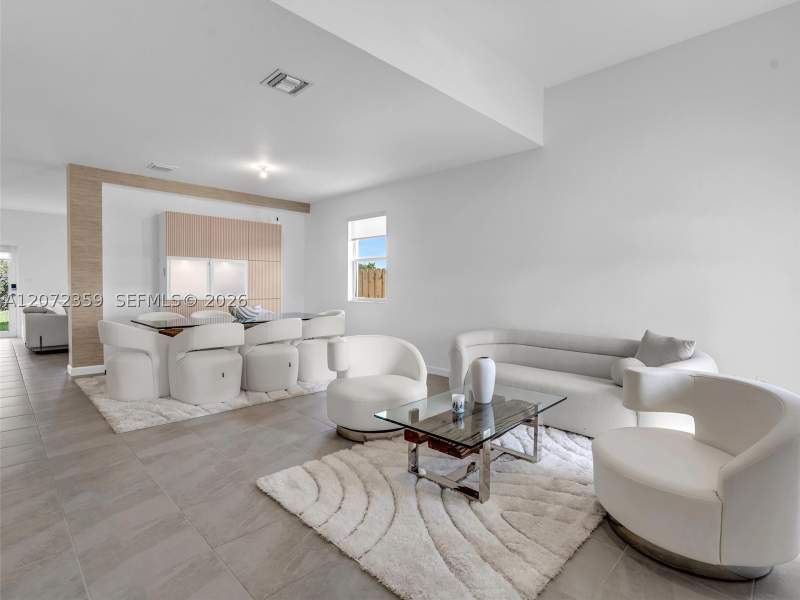 5 bedroom SingleFamilyResidence at 2832 SE 23rd Ave, Keys Gate, Homestead — photo 4