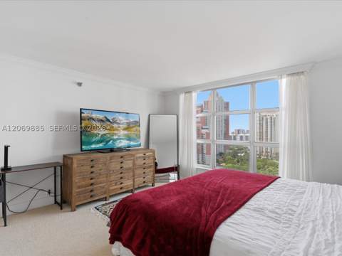 3400 NE 192nd St 2001, Aventura FL - photo 15 of 29