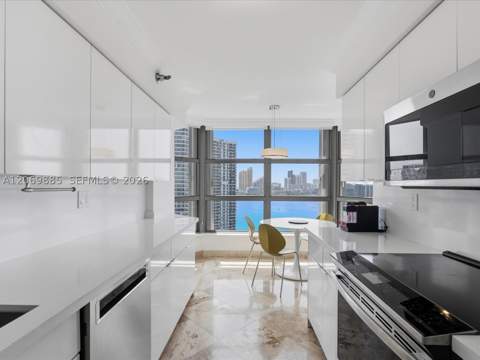 3400 NE 192nd St 2001, Aventura FL - photo 8 of 29