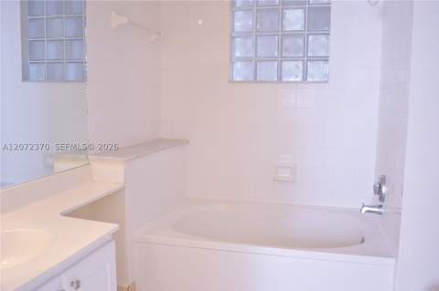 3225 NE 184th St 10103, Aventura FL - photo 16 of 44