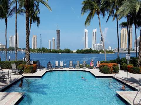 3225 NE 184th St 10103, Aventura FL - photo 23 of 44