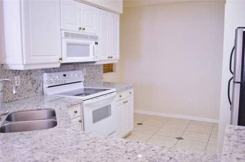 3225 NE 184th St 10103, Aventura FL - photo 7 of 44