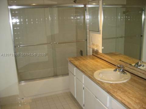 13224 SW 10 Te, Miami FL - photo 10 of 32