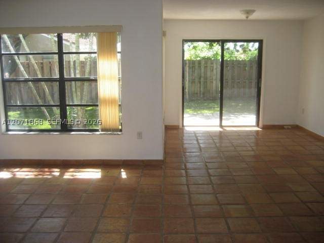 4 bedroom SingleFamilyResidence at 13224 SW 10 Te, Tamiami Lakes Sec 5, Miami — photo 2