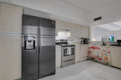 11855 SW 99th St, Miami FL - photo 12 of 33