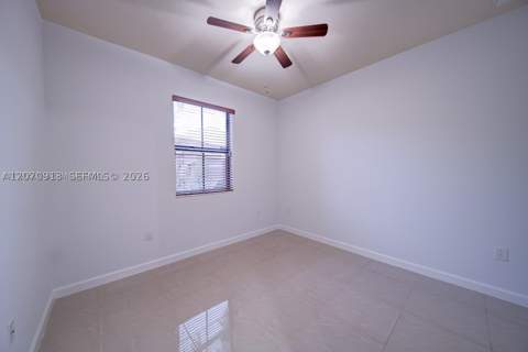 139 NE 26th Ave, Homestead FL - photo 10 of 30