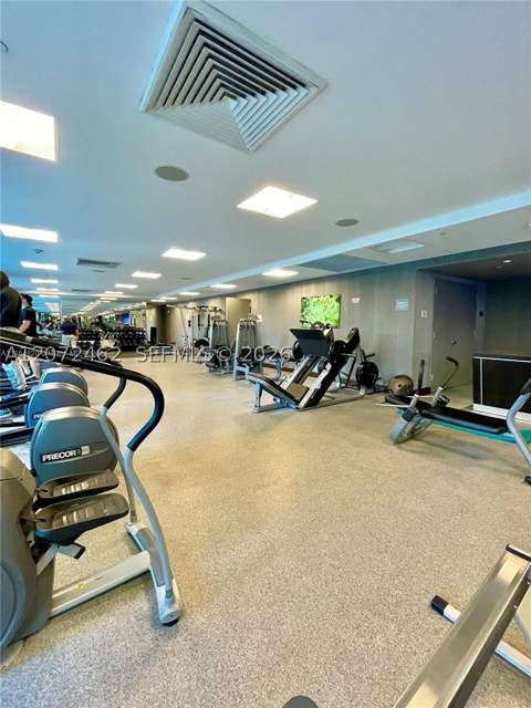 951 Brickell Ave 3403, Miami FL - photo 19 of 37