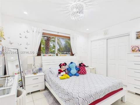 9601 SW 183rd St, Palmetto Bay FL - photo 16 of 29