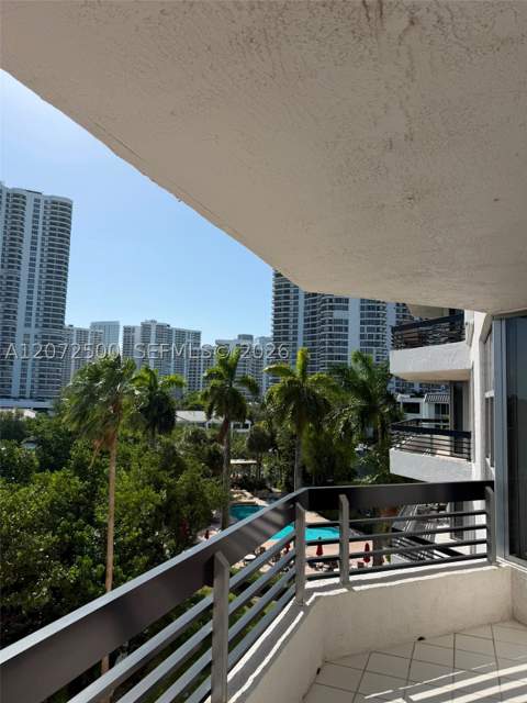 3400 NE 192nd St 511, Aventura FL - photo 19 of 22