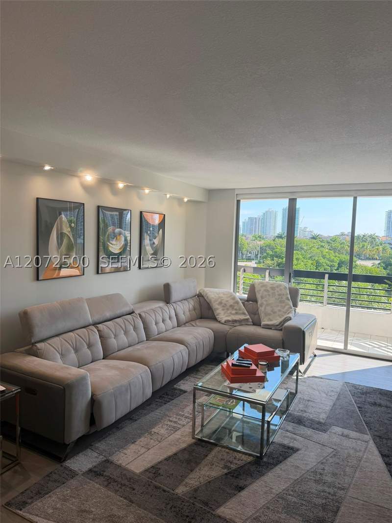 2 bedroom Condominium at 3400 NE 192nd St 511, Mystic Pointe Tower 600 C, Aventura — photo 4