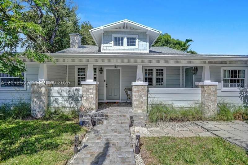 5 bedroom SingleFamilyResidence at 421 NE 70th St, Baywood, Miami — photo 2