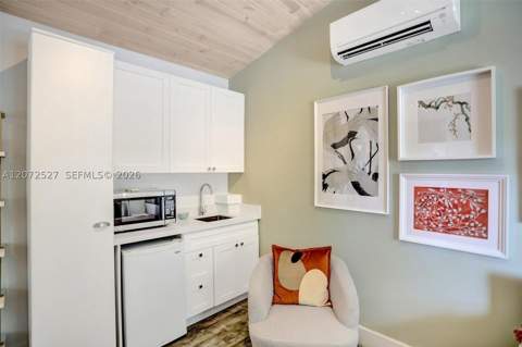 421 NE 70th St, Miami FL - photo 22 of 81